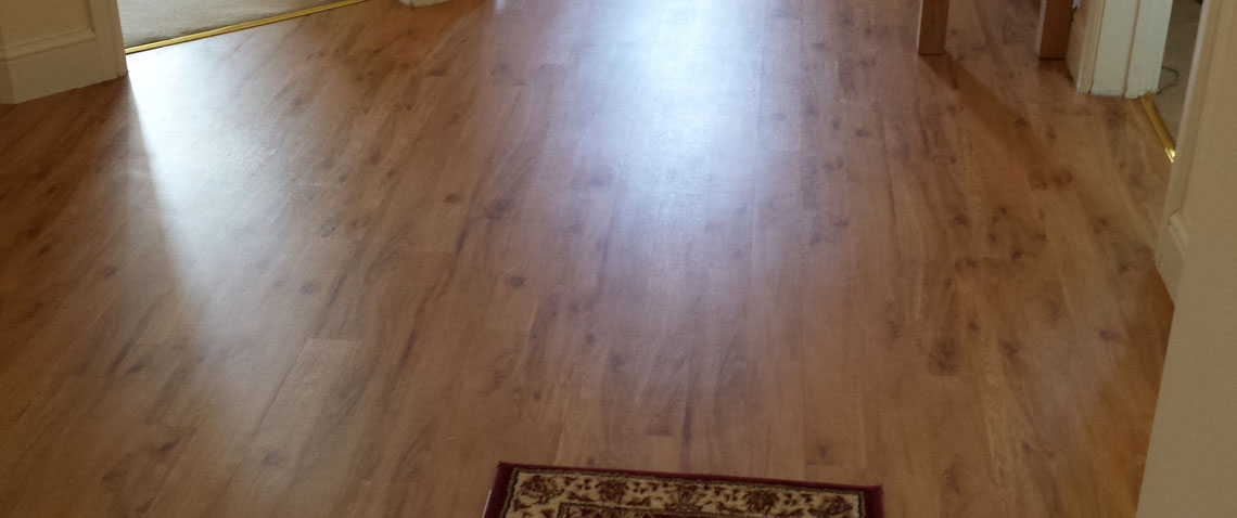 Choose from a fantastic range of carpets, laminates and vinyl